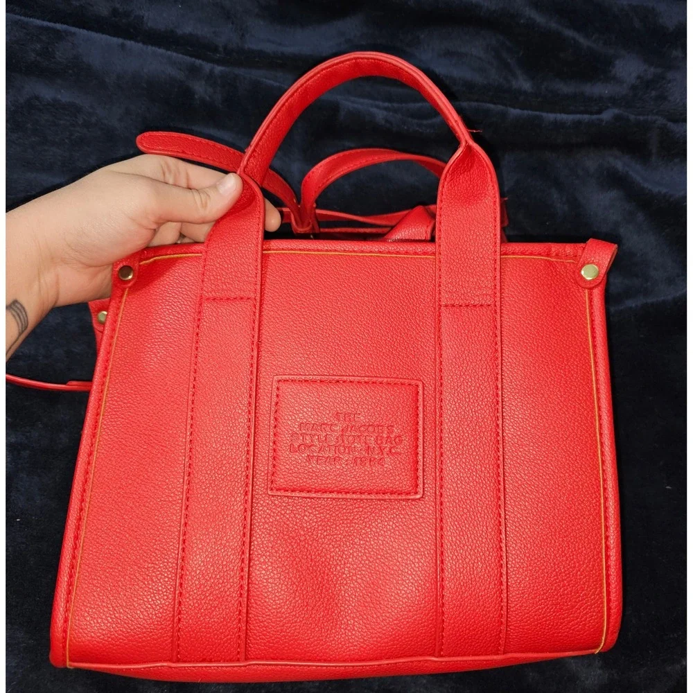 Marc Jacobs The Tote Bag Red Pebbled Leather Medium Crossbody Handbag